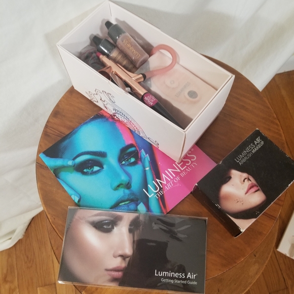 LUMINESS  Airbrush - Picture 2 of 3